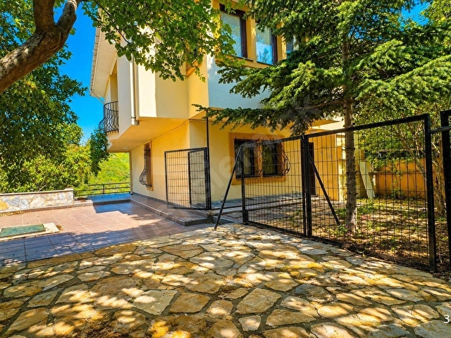 Üsküdar Çengelköy Ata-2 Sitesinde 350 m2 Tripleks Villa - Görsel 6