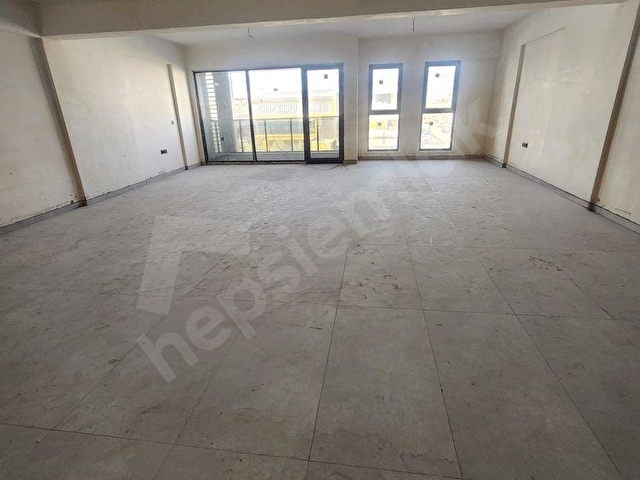 KONCENTER İŞ MERKEZİNDE CADDE CEPHELİ SATILIK OFİS - Görsel 4
