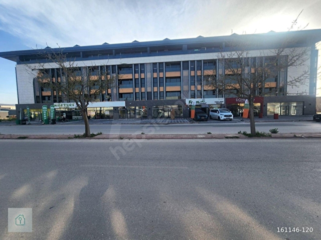 KONCENTER İŞ MERKEZİNDE CADDE CEPHELİ SATILIK OFİS