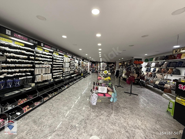 MURADIYE MERKEZ’DE GENIŞ, 280 M² SATILIK DÜKKAN