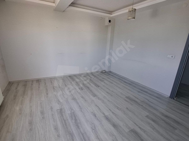 AKHİSAR ULUCAMİ FAHRİ SERTEL EMLAKTAN KİRALIK 2+1 DAİRE - Görsel 15