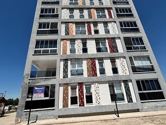 EMLAKNOMİden RENGAMİZ KONUTLARINDA 3+1 YÜKSEK GİRİŞ DAİRE