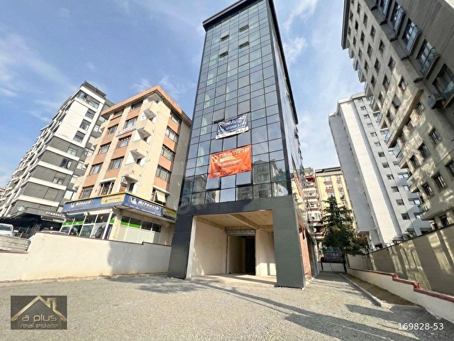 SUADİYE MİNÜBÜS YOLUNA CEPHE, SATILIK SON PLAZA KATI