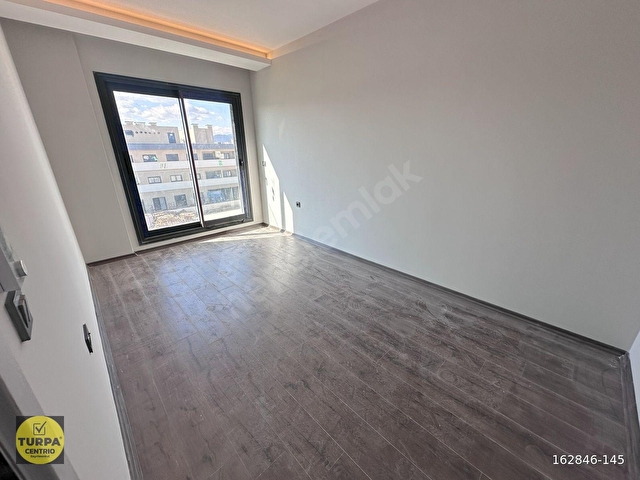Om Next Sitesinde Havuz Cepheli Akıllı Ev Sistemli Satılık Daire - Görsel 21