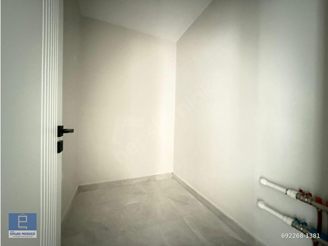 ## NİĞDE EMLAK MRKZNDEN BOR CD.CEPHE TAM YAPILI K.OTOPARKLI 2+1 SIFIR DAİRE # - Görsel 15