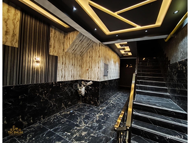 KARAKÖPRÜ 35 METRO MARKET YANI 5 ODALI SATILIK LÜKS DAİRE - Görsel 6
