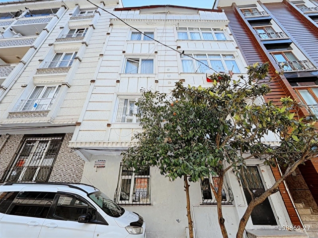 ESENYURT PINAR MAHALLESİ 2+1 GİRİŞ KAT GENİŞ KİRALIK DAİRE