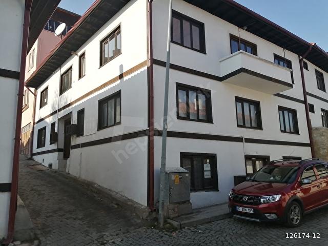 ATABEY CAMİİNE YAKIN  İÇ-DIŞ RESTORASYONU YAPILMIŞ SATILIK 3 KATLI,5 MÜSTAKİL DAİREDEN OLUŞAN KONAK