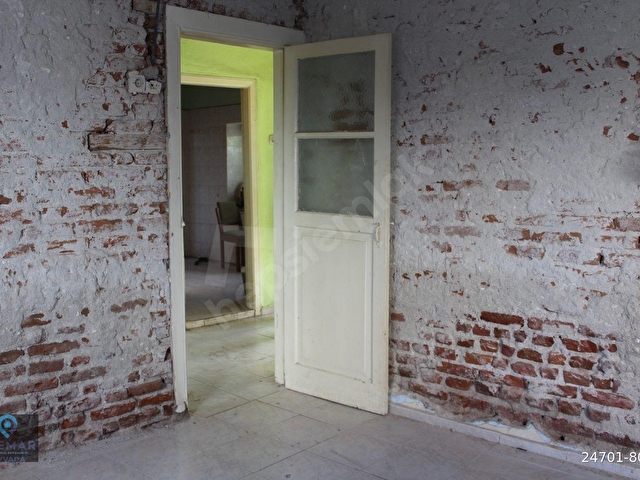 AYVALIK MERKEZDE GENİŞ BAHÇELİ 2 KATA MUSADELİ TEK KATLI 2+1 KAGİR EVİ - Görsel 13