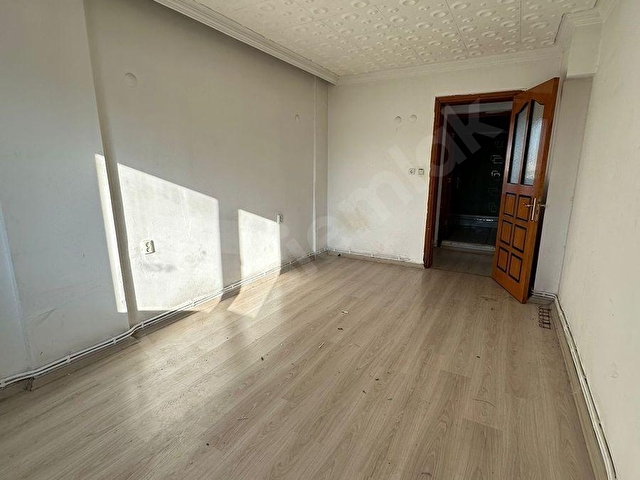 Bornova Mevlana Mahallesinde Kiralık 3+1 Daire - Görsel 6