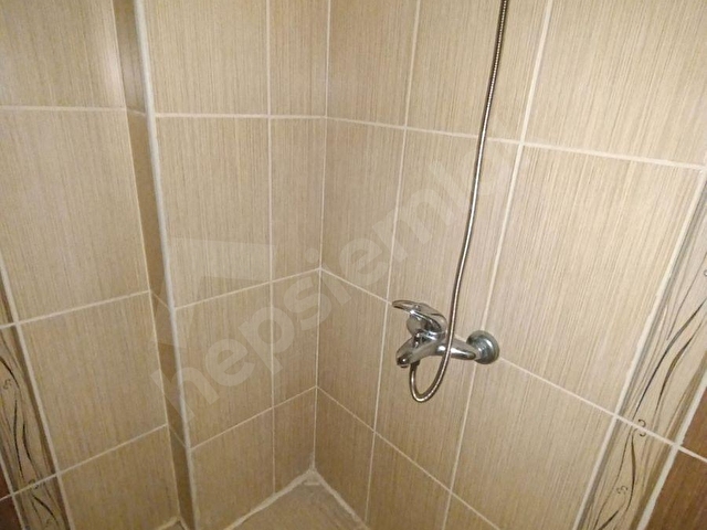 Eskişehir Fatih Mahallesinde ara kat 3+1 asansörlü kiralık daire - Görsel 15
