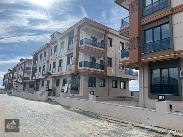 ERDAL PARLAK GYD DEN ŞENÇAN KONAKLARIDA 2 + 1 KİRALIK DAİRE
