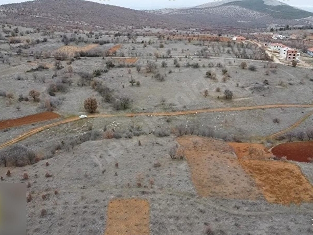 UŞAK KARAHALLI PAŞALAR DA İMAR YAKINI 1050 M2 ARAZİ - Görsel 7