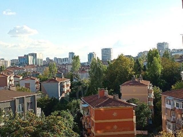 Satılık Boş Köşe 2+1  tadilatlı daire - Görsel 2