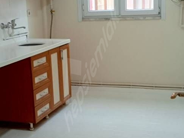 Satılık Boş Köşe 2+1  tadilatlı daire - Görsel 10