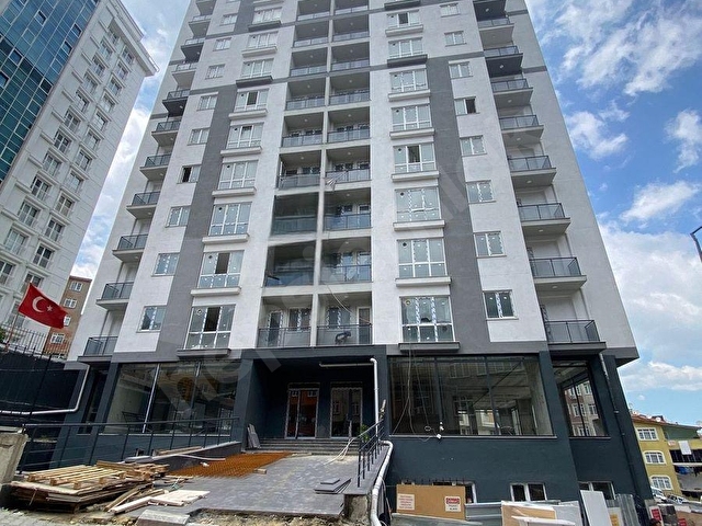 4.LEVENT METROSUNA YAKIN KONUMDA PROJEDEN FIRSAT SATILIK DAİRE