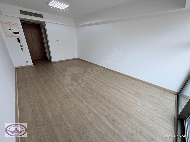 kartal helis kiralık ofis e5 cepheli deniz görür balkonlu ofis - Görsel 4
