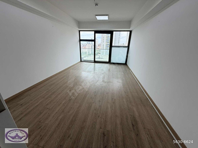 kartal helis kiralık ofis e5 cepheli deniz görür balkonlu ofis - Görsel 2