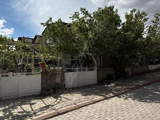 ÖZ GAYE EMLAKTAN DEVELİ M.ASIM KÖKSAL MAHALLESİNDE SATILIK MÜSTAKİL EV - Görsel 10