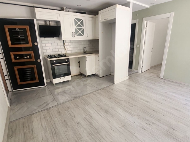 KEMERBURGAZ MERKEZDE 1+1 45 M2 NET BAHÇE KULLANIMLI DAİRE - Görsel 8