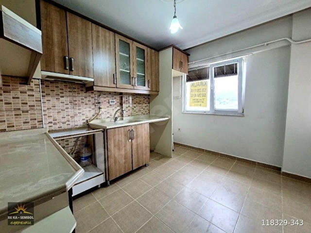 ADAPAZARI CAMİLİ MAHALLESİNDE KİRALIK 3+1 DAİRE - Görsel 5