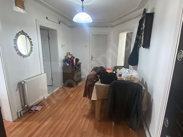 ESAT AKYÜZ SOKAKTA 2.5+1 TERAS KAT SATILIK DAİRE - Görsel 11