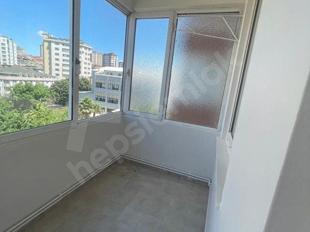ATAKENT CADDE ÜZERİNDE METROYA ÇOK YAKIN KİRALIK 3+1 DAİRE - Görsel 18
