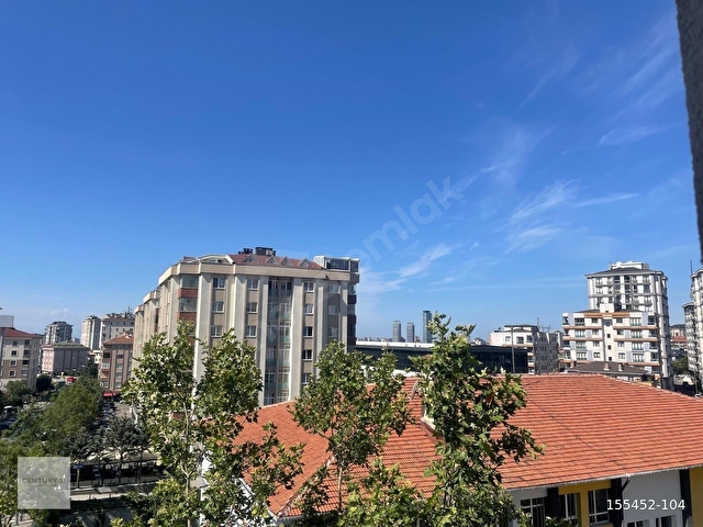 ATAKENT CADDE ÜZERİNDE METROYA ÇOK YAKIN KİRALIK 3+1 DAİRE