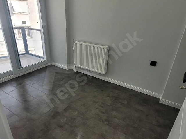 YEŞİLYURT MERKEZDE CADDE ÜSTÜ SATILIK 2+1 DAİRE - Görsel 9