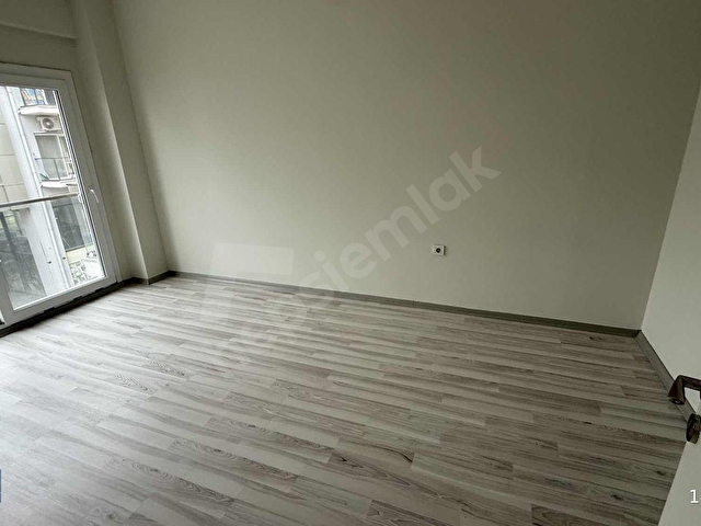 ARAKAT HAZIRLIK BİNASI ARKASINDA SEYREK GİRİŞİ GENİŞ 1+1 DAİRE - Görsel 21