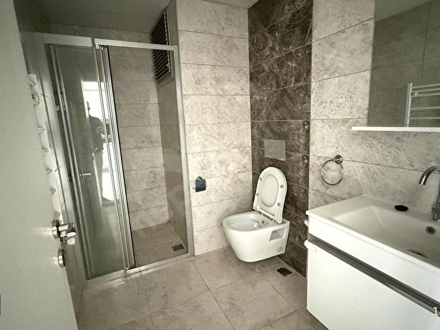 ARAKAT HAZIRLIK BİNASI ARKASINDA SEYREK GİRİŞİ GENİŞ 1+1 DAİRE - Görsel 19