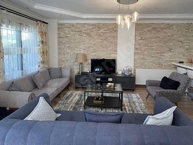 Kuşadası Özkent Sitesinde Kiralık 4+1 Özel Havuzlu Yazlık - Görsel 9