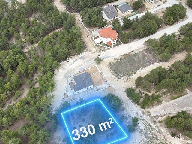 ŞAHİN EMLTAKTAN ACIPAYAM YUKARI MAH.SATILIK 330 M² VİLLALIK ARSA
