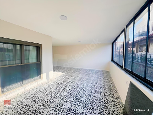 YENİFOÇADA DENİZE YAKIN MERKEZİ KONUMDA FIRSAT DAİRE - Görsel 9