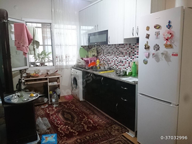 KARABAGLAR MERKEZİ YERDE ÇİTLENBEK,TE 3 KATLI KELEPİR BİNA sağlık ocağına karşisı - Görsel 7