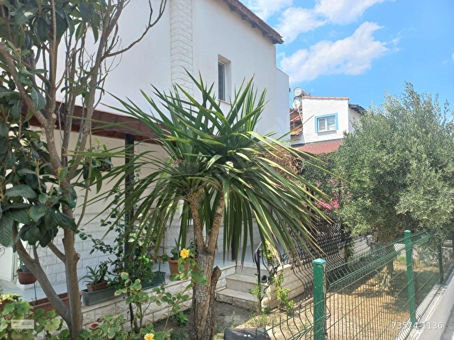 Çeşme Pırlanta Plajı havuzlu sitede 4+1 triplex müstakil bahçeli - Görsel 8