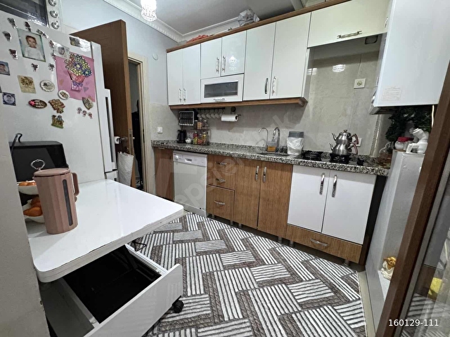 M.AKİFTE SATILIK SIĞINAKLI BÜYÜK 1+1 YÜKSEK GİRİŞ DAİRE - Görsel 15