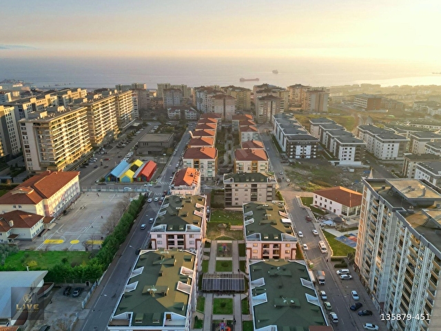 BEYLİKDÜZÜ LİVE TURKEYDEN FULL KONSEPT SİTE İÇİ LÜKS 2+1 DAİRE - Görsel 24