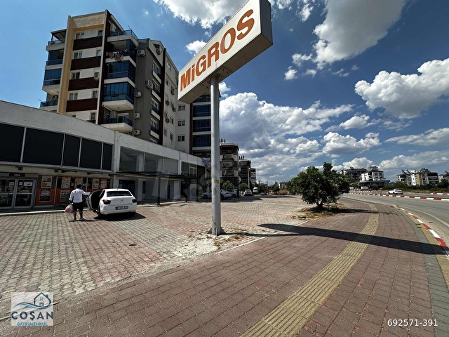 ARAÇ GİRİŞLİ 1200 M2 3 KATLI KİRALIK DÜKKAN - Görsel 5