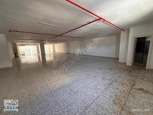 ARAÇ GİRİŞLİ 1200 M2 3 KATLI KİRALIK DÜKKAN - Görsel 25