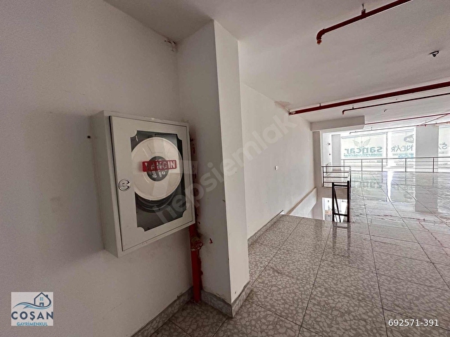 ARAÇ GİRİŞLİ 1200 M2 3 KATLI KİRALIK DÜKKAN - Görsel 23