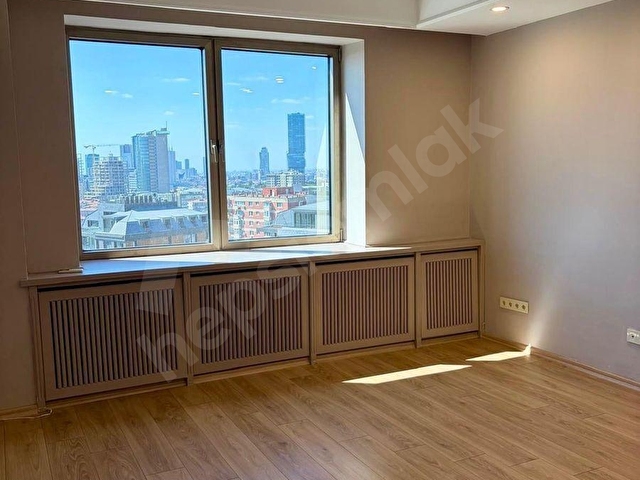 Etiler Akmerkezde 250m2 manzaralı dekorasyonyonlu prestij ofis - Görsel 6