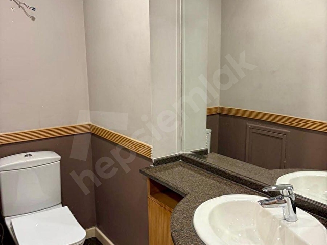 Etiler Akmerkezde 250m2 manzaralı dekorasyonyonlu prestij ofis - Görsel 20