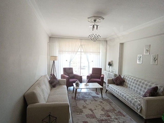 ÇÖMLEKÇİ MAH.CADDE ÜZERİNDE SATILIK 170M2 İÇİ FULL YAPILI 3+1 DAİRE - Görsel 4
