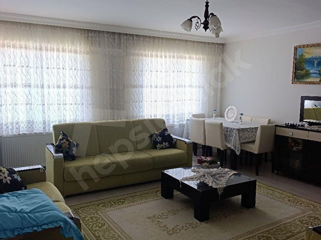 ÇÖMLEKÇİ MAH.CADDE ÜZERİNDE SATILIK 170M2 İÇİ FULL YAPILI 3+1 DAİRE - Görsel 19