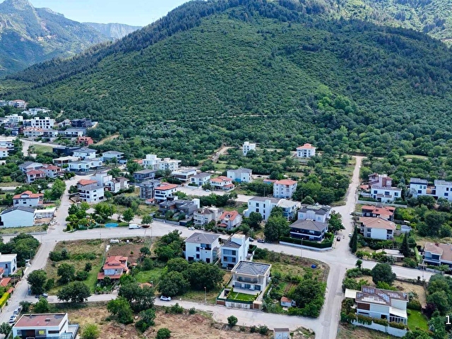 REMAX MODEL DEN GERZELE DE ÖZEL TASARIM SATILIK VİLLA - Görsel 28