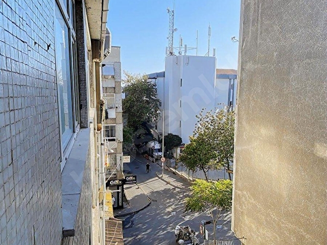 Beyazıtta Ferah Balkonlu Öğrenciye Çalışan Uygun 3+1 140 m² - Görsel 5