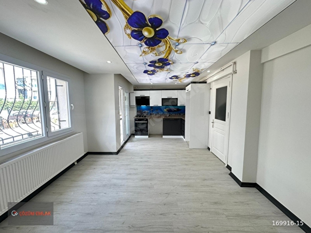 ÇÖZÜM EMLAKTAN MURADİYEDE 1+1 ÖN CEPHE BALKONLU SATILIK DAİRE - Görsel 5