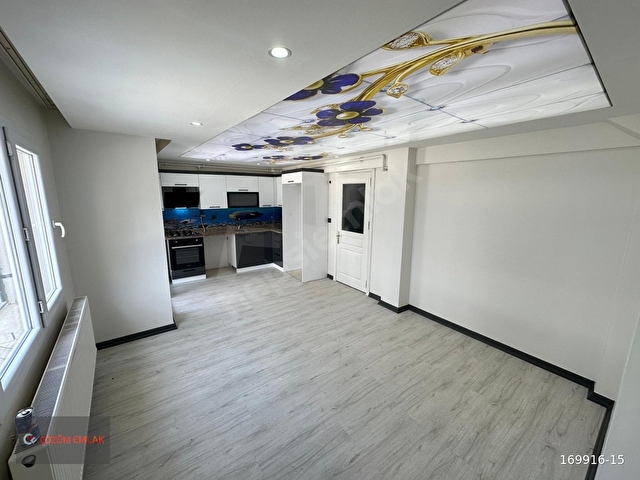 ÇÖZÜM EMLAKTAN MURADİYEDE 1+1 ÖN CEPHE BALKONLU SATILIK DAİRE - Görsel 7