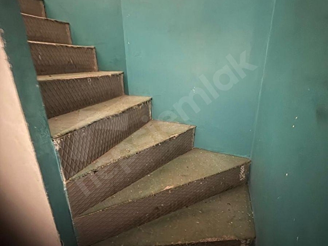 GÜVENLİK CADDESİ EN HAREKETLİ YERİNDE 45+50 M2 KÖŞE OTOPARKLI BOŞ DÜKKAN KREDİYE UYGUN KÖK TAPULU - Görsel 6
